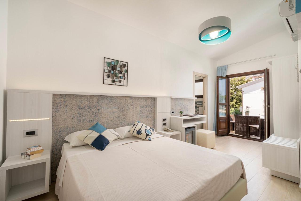 Hotel Ristorante La Conchiglia Cala Gonone Ngoại thất bức ảnh