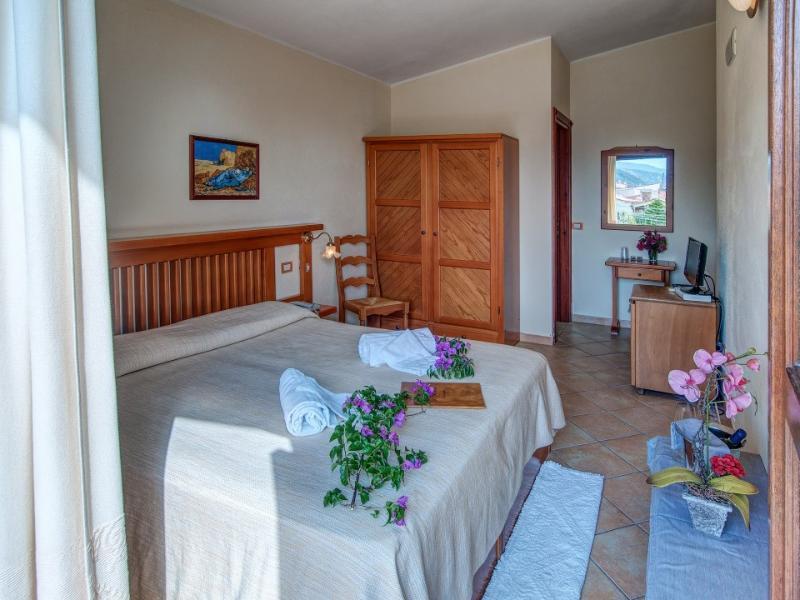 Hotel Ristorante La Conchiglia Cala Gonone Ngoại thất bức ảnh